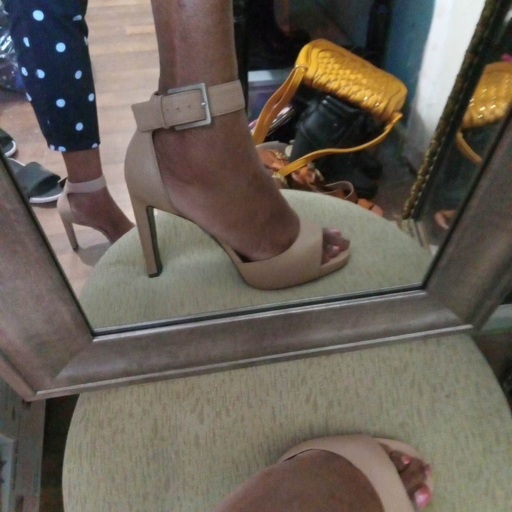 Shoes - Picture 12 of 16